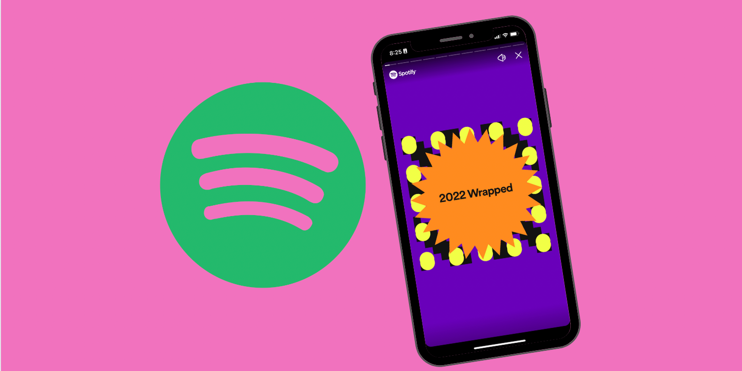Logotipo do Spotify ao lado de um celular com uma captura de tela da história do 2022 Wrapped. 