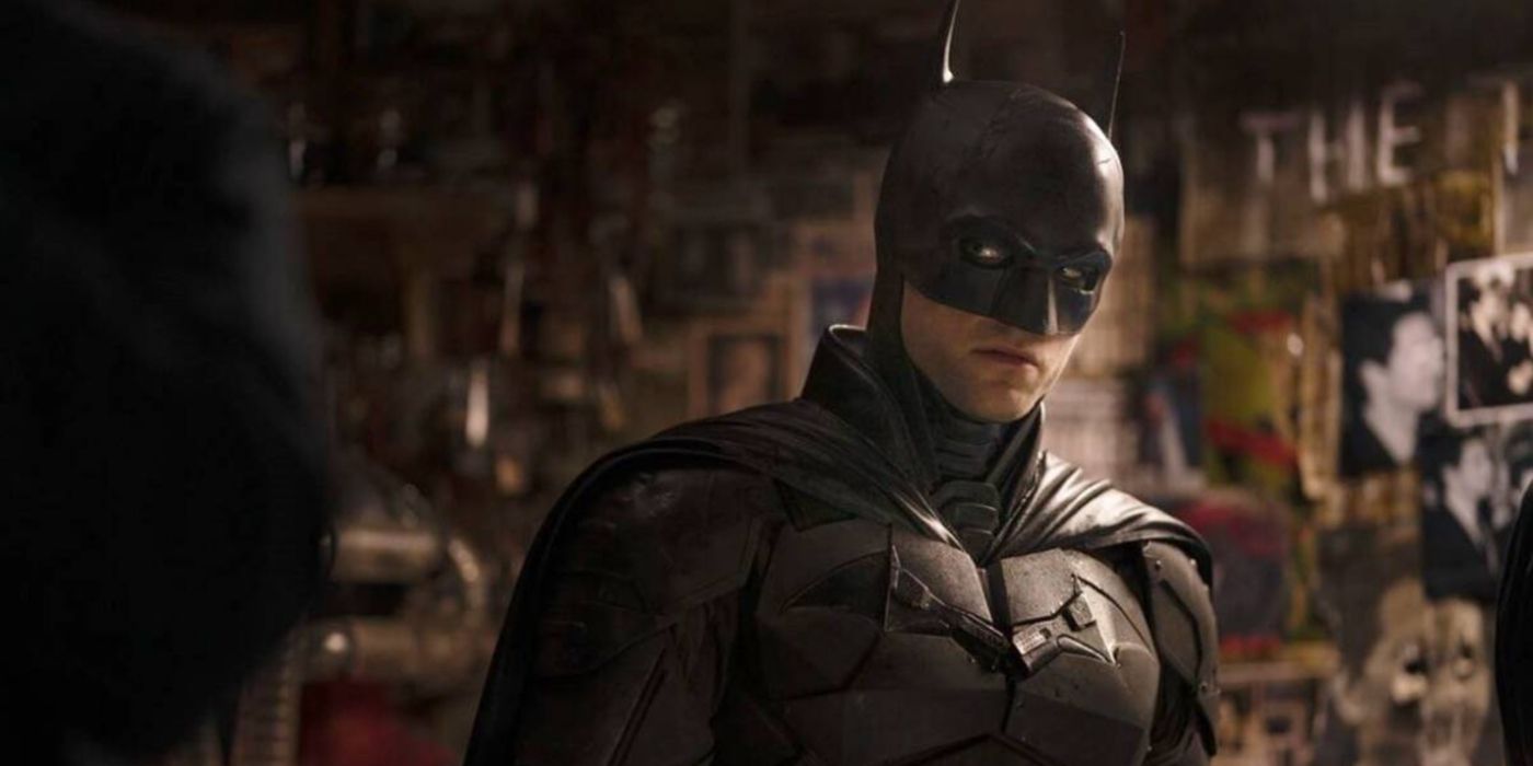 Robert Pattinson como o herói titular em The Batman.