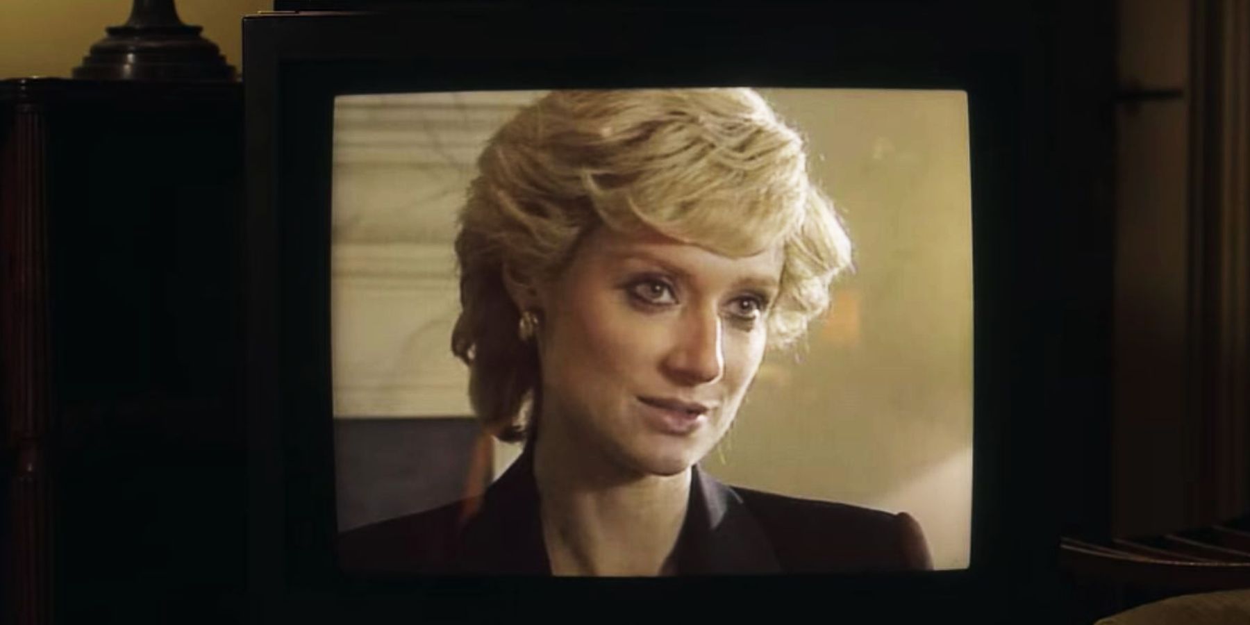 Diana being interviewed on Panorama in The Crown.