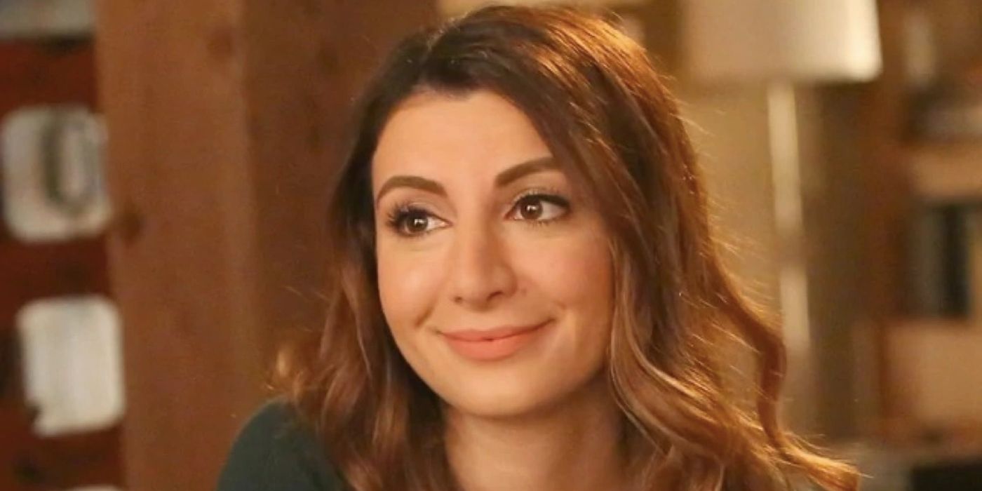 Aly smiling in New Girl