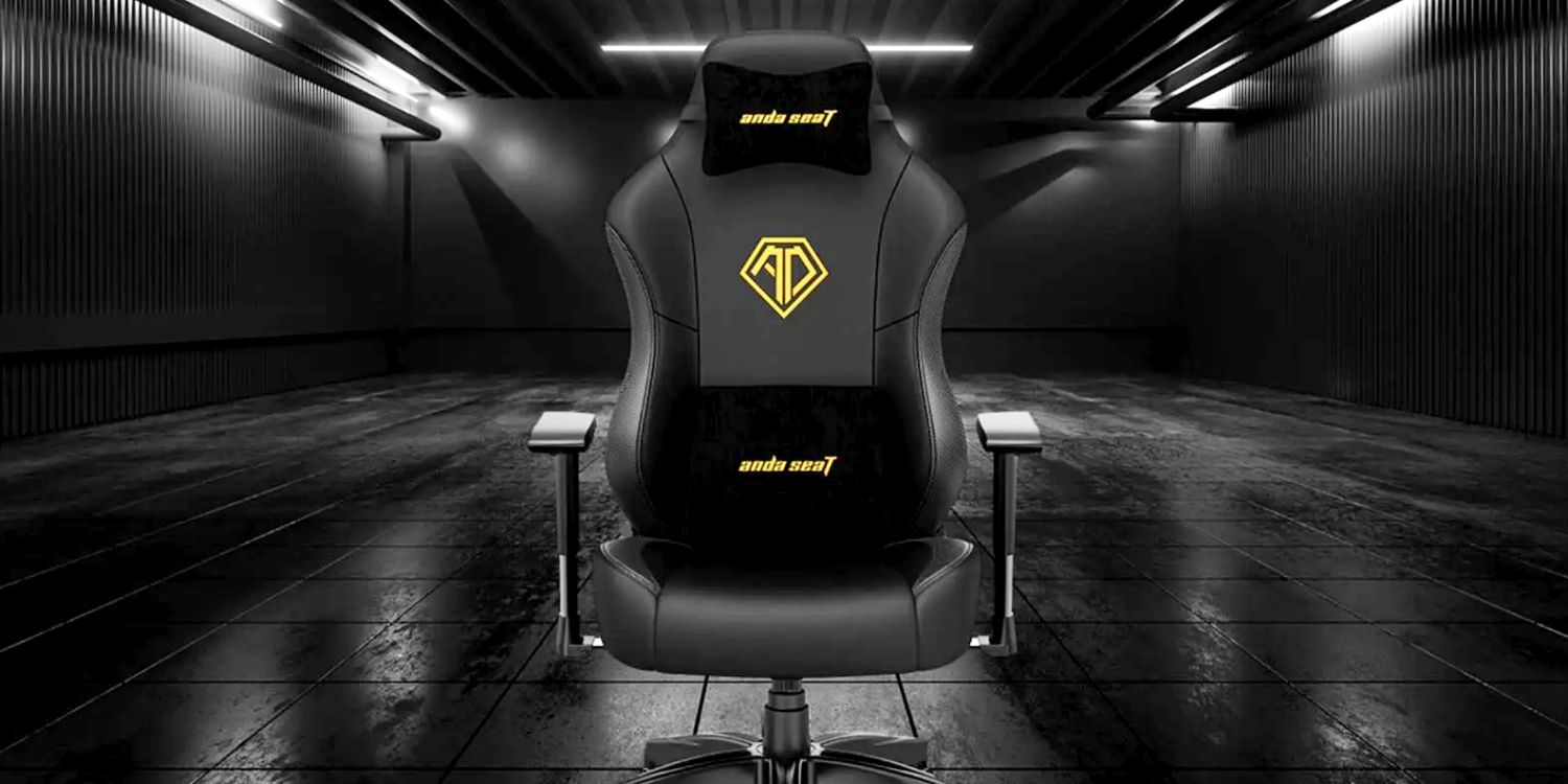 The AndaSeat Phantom 3 Series gaming chair, in the Elegant Black color option which sports a gold-colored logo.