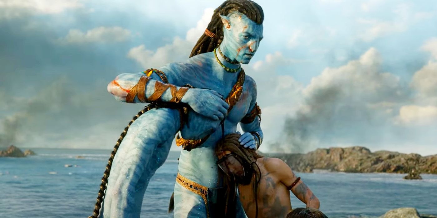 Jake hugging his two sons in Avatar: The Way of Water.