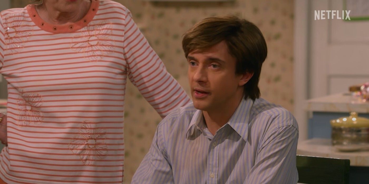 Eric Forman sitting in the kitchen in That 90s Show