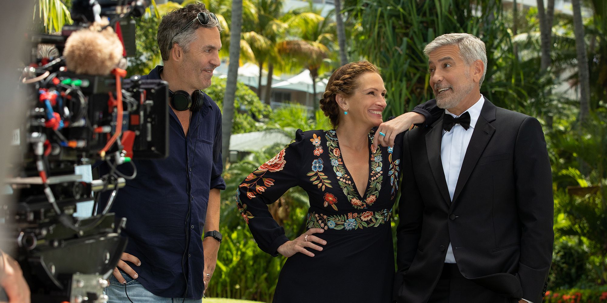 george clooney, julia roberts & ol parker in ticket to paradise