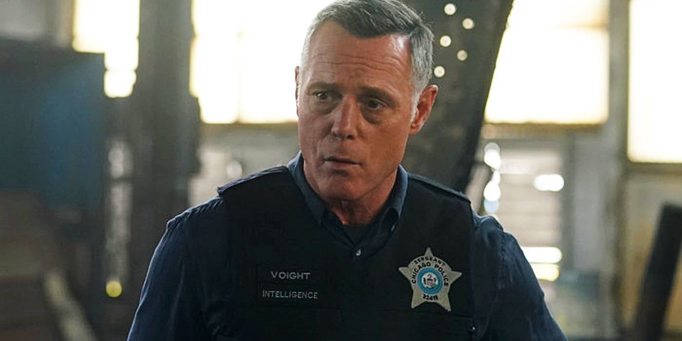 Hank Voight wearing a Chicago police vest