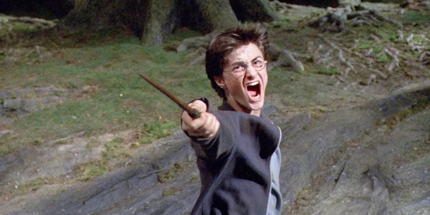 Harry Potter pointing his wand and Screaming