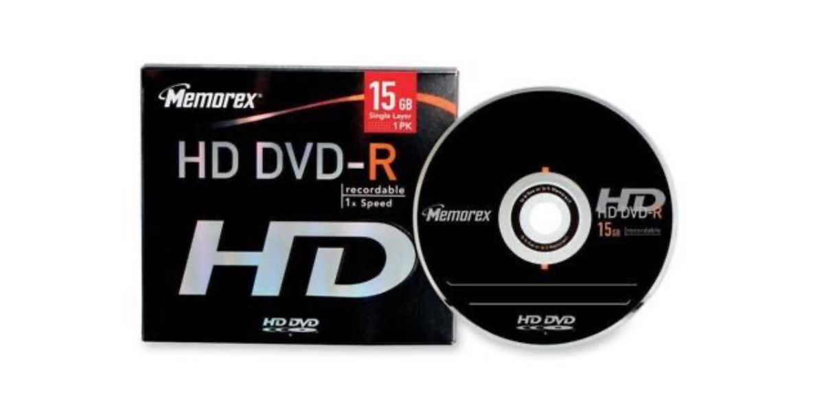 A blank HD-DVD appears on a white background 