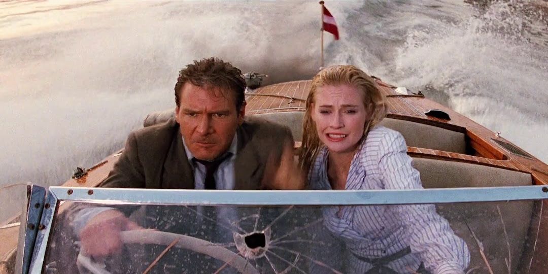 Indy_in_a_speedboat_in_Indiana_Jones_and_the_Last_Crusade