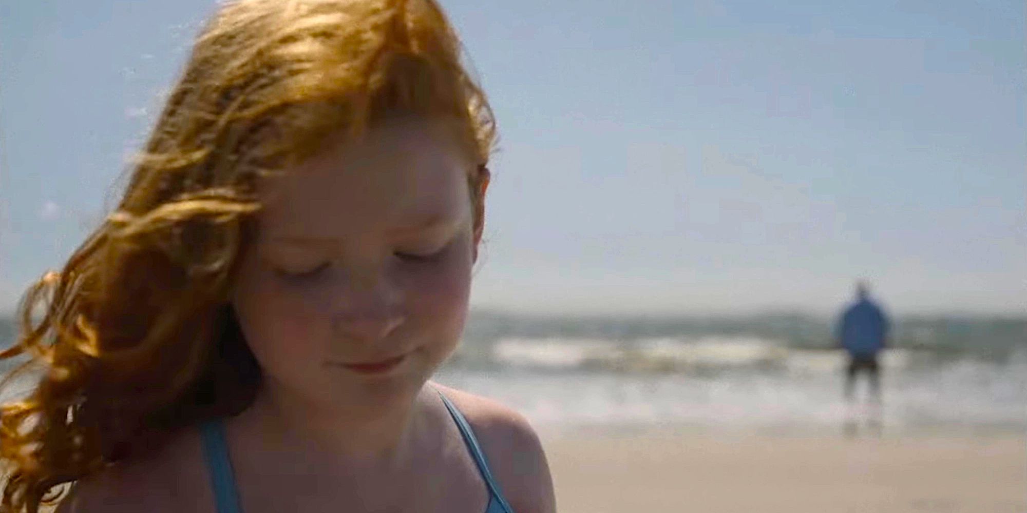 Jacey Sink as young Ellie on the beach in The Whale