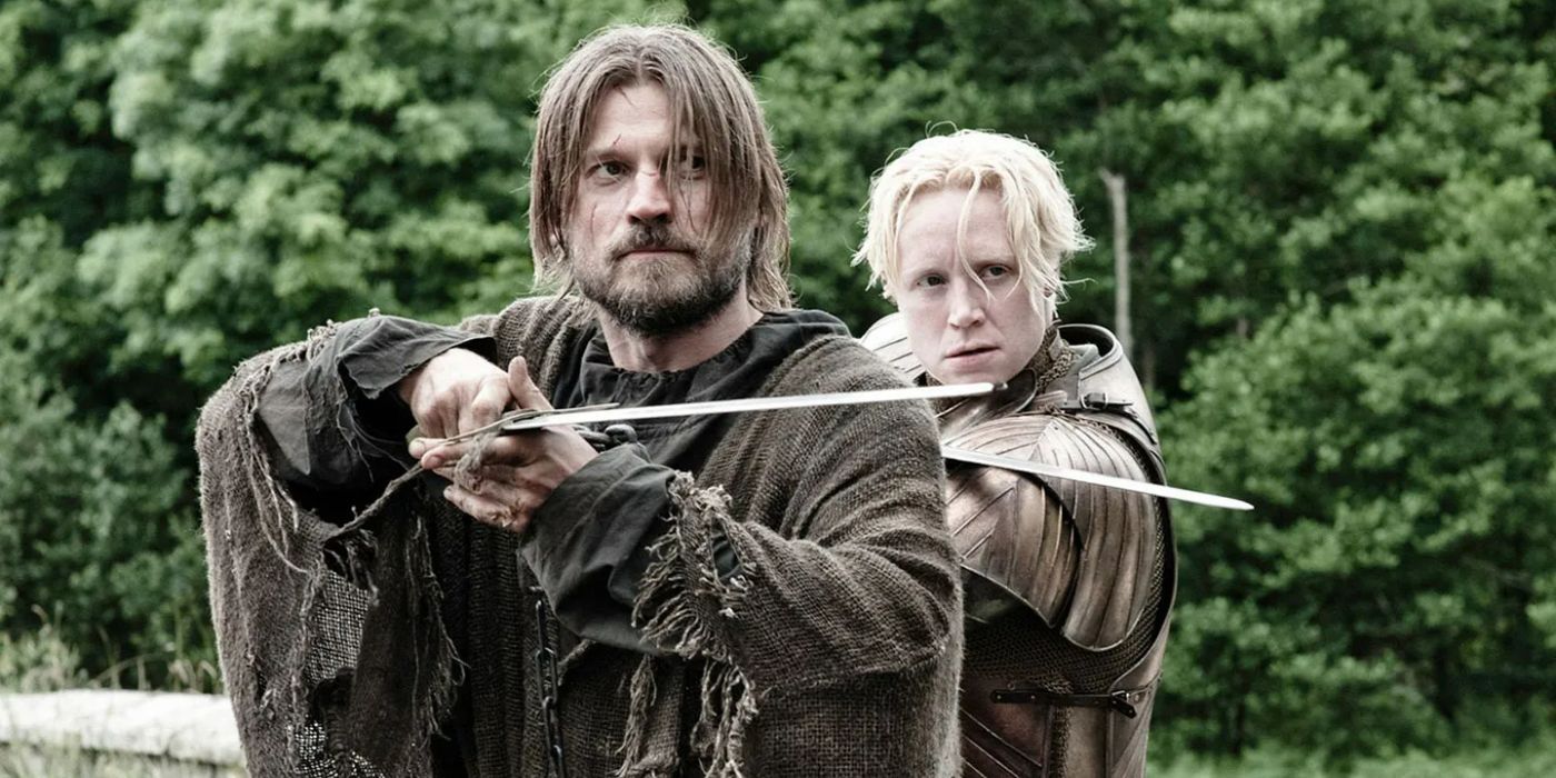 Jaime e Brienne segurando espadas em Game of Thrones. 