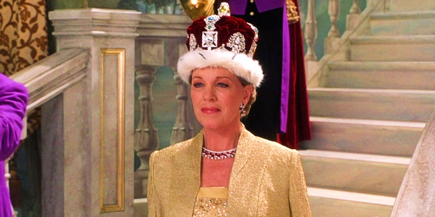 Julie Andrews as Clarisse Renaldi Wearing A Crown in The Princess Diaries 2