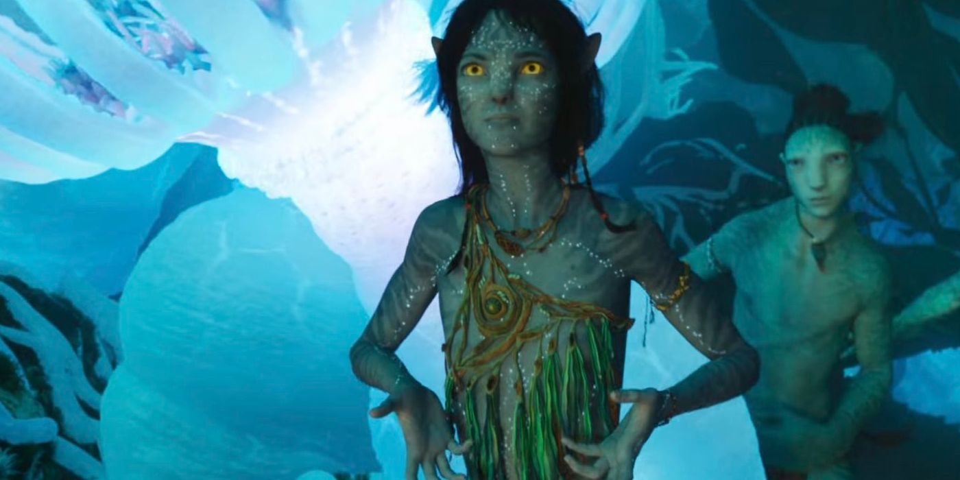 Kiri underwater in Avatar: The Way Of Water.