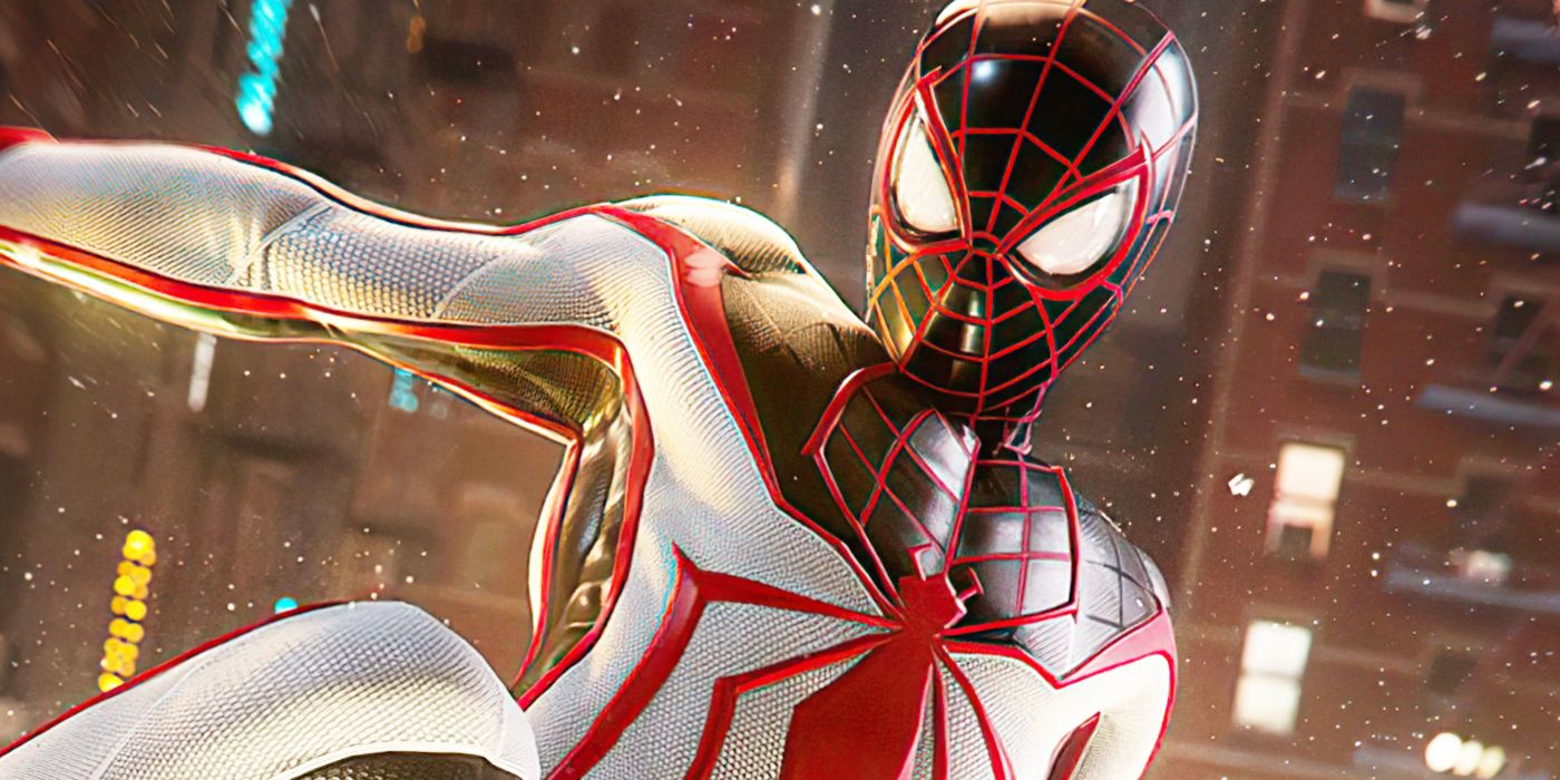 Marvel's Spider-Man: Captura de tela de Miles Morales mostrando Miles em seu traje branco e preto balançando durante a noite em Nova York.