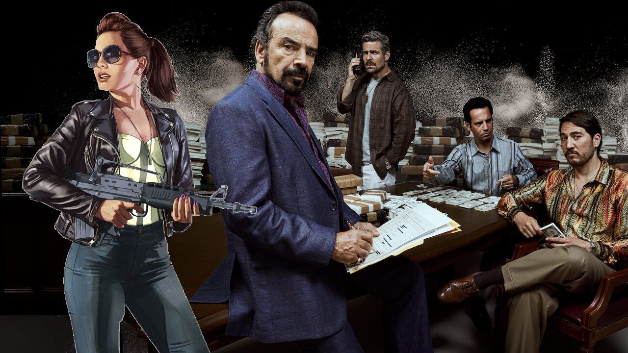 4 membres du casting de Narcos entourant une table, l'un tient un grand livre, à côté d'une femme GTA dans une veste en cuir tenant une arme à feu.