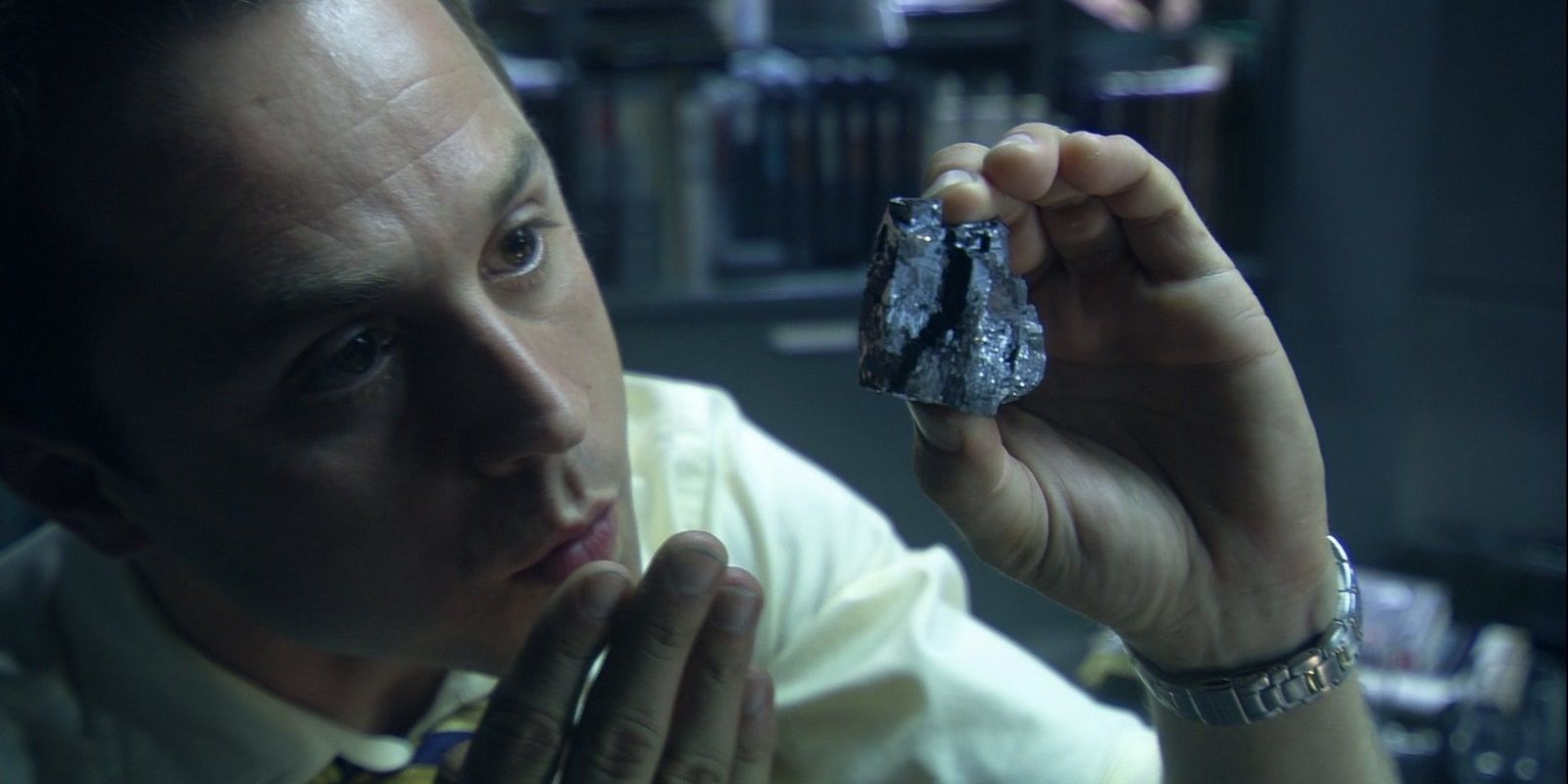 Parker Selfridge with a piece of unobtanium in Avatar 