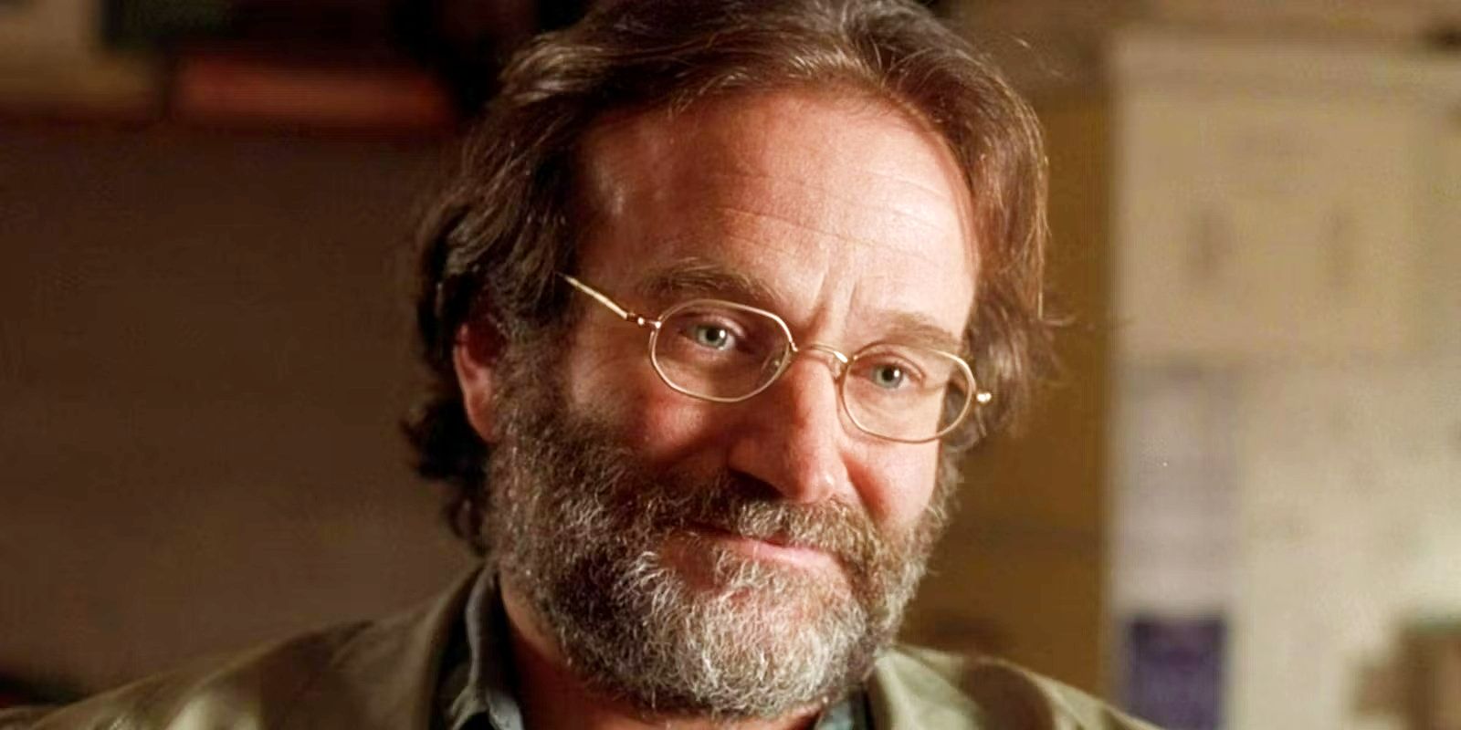 Good Will Hunting Robin Williams como Sean Maguire sonriendo levemente