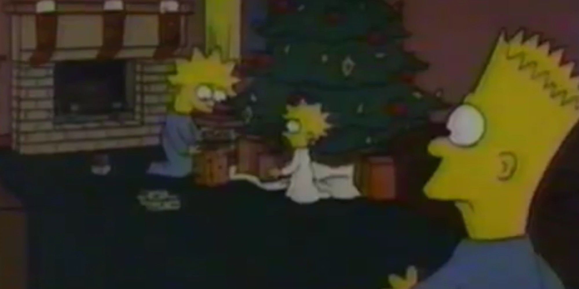 Bart assistindo Lisa e Maggie abrirem os presentes de Natal no Simpson Xmas Tracey Ullman Show