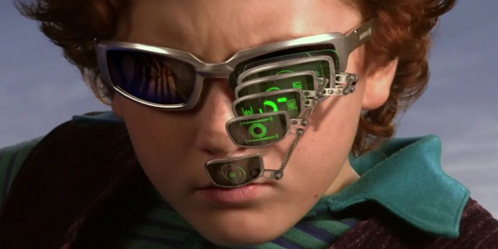 Juni usa óculos de espionagem no céu em Spy Kids