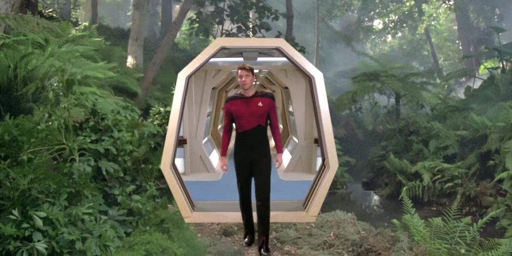 A Holodeck portal appears on Star Trek