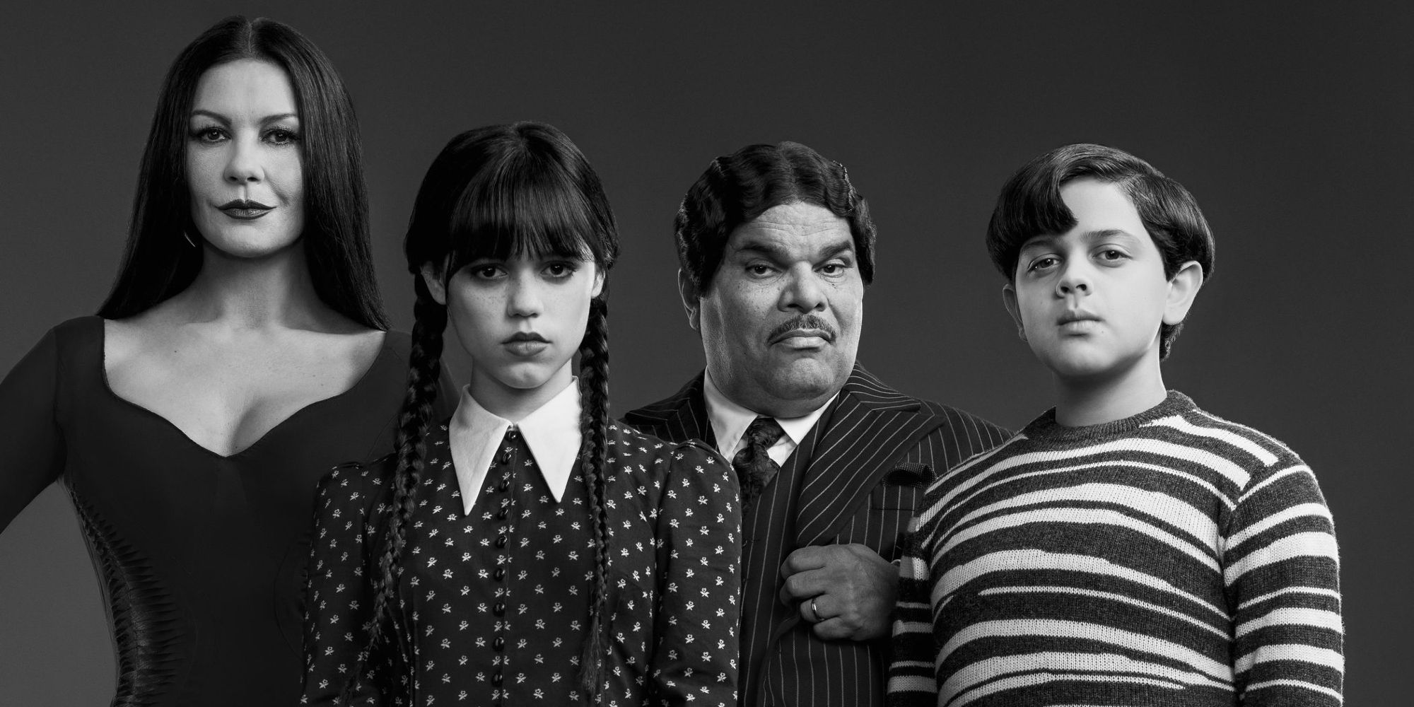 Jenna Ortega;  Luís Guzmán;  Catherine Zeta-Jones;  Isaac Ordonez como Família Addams