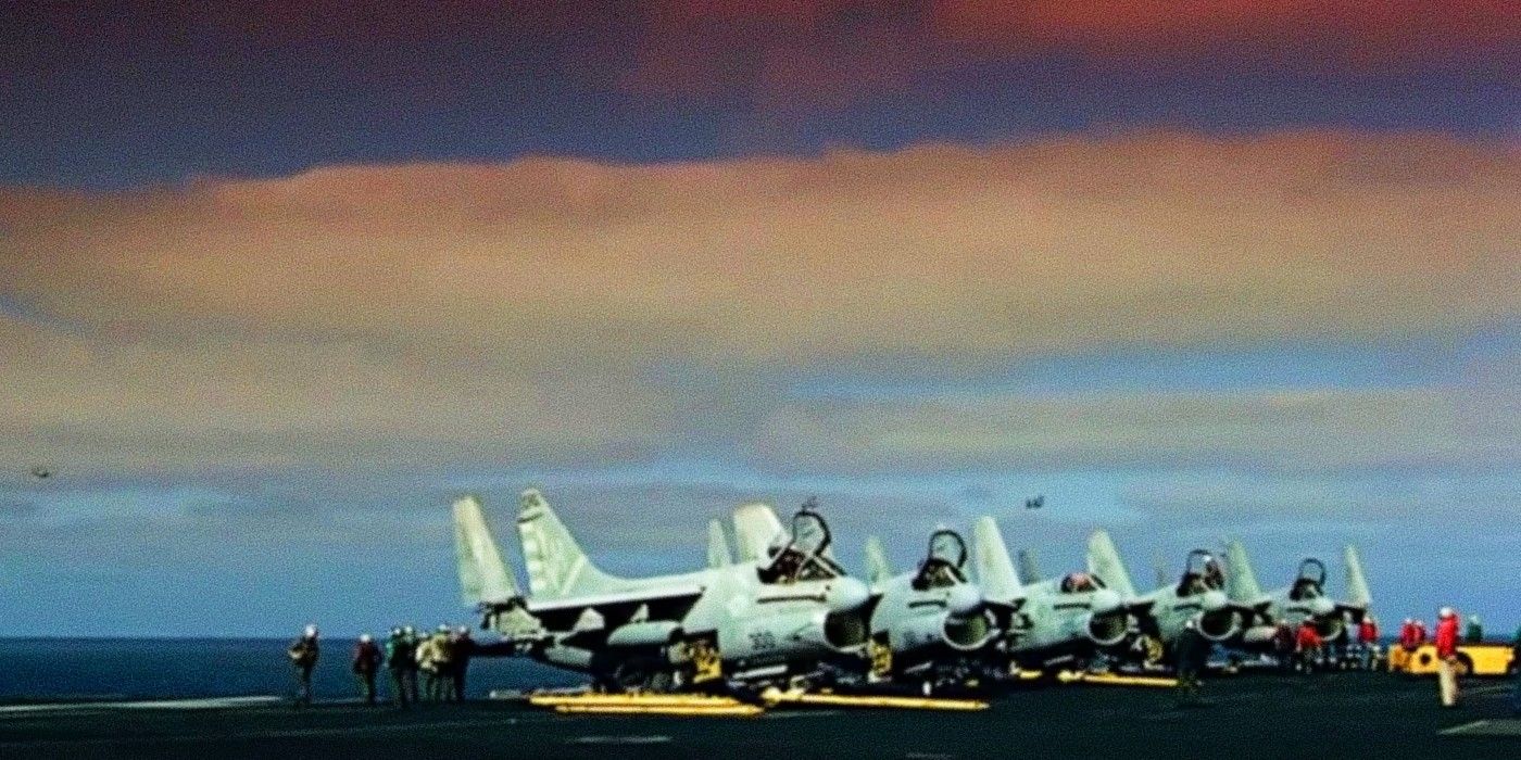 The A7 planes on the aircraft carrier in Top Gun