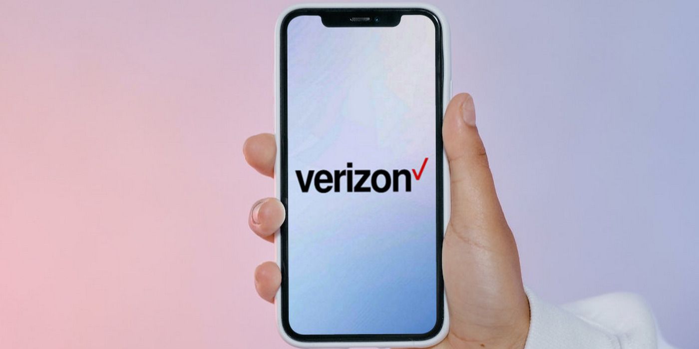 Verizon logo on iPhone 11 with gradient background