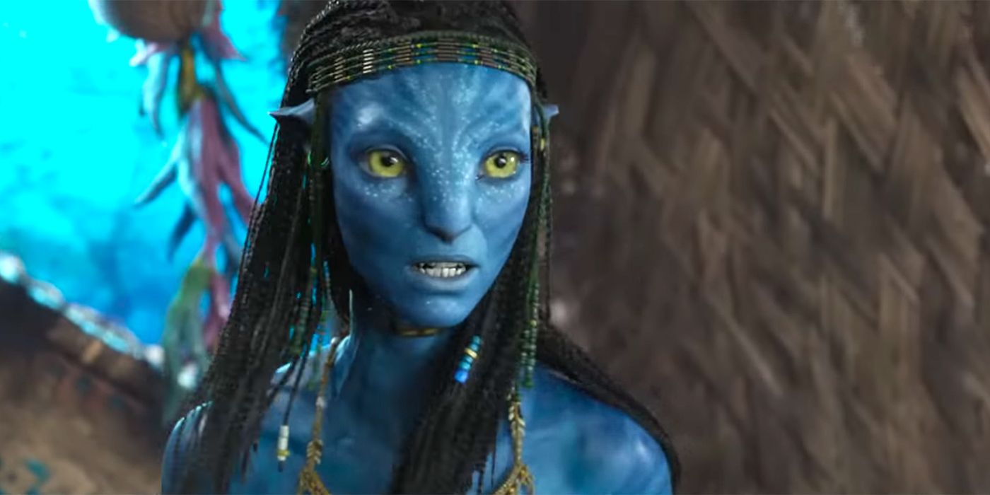 Zoe Saldana regarde quelqu'un dans Avatar The Way of Water