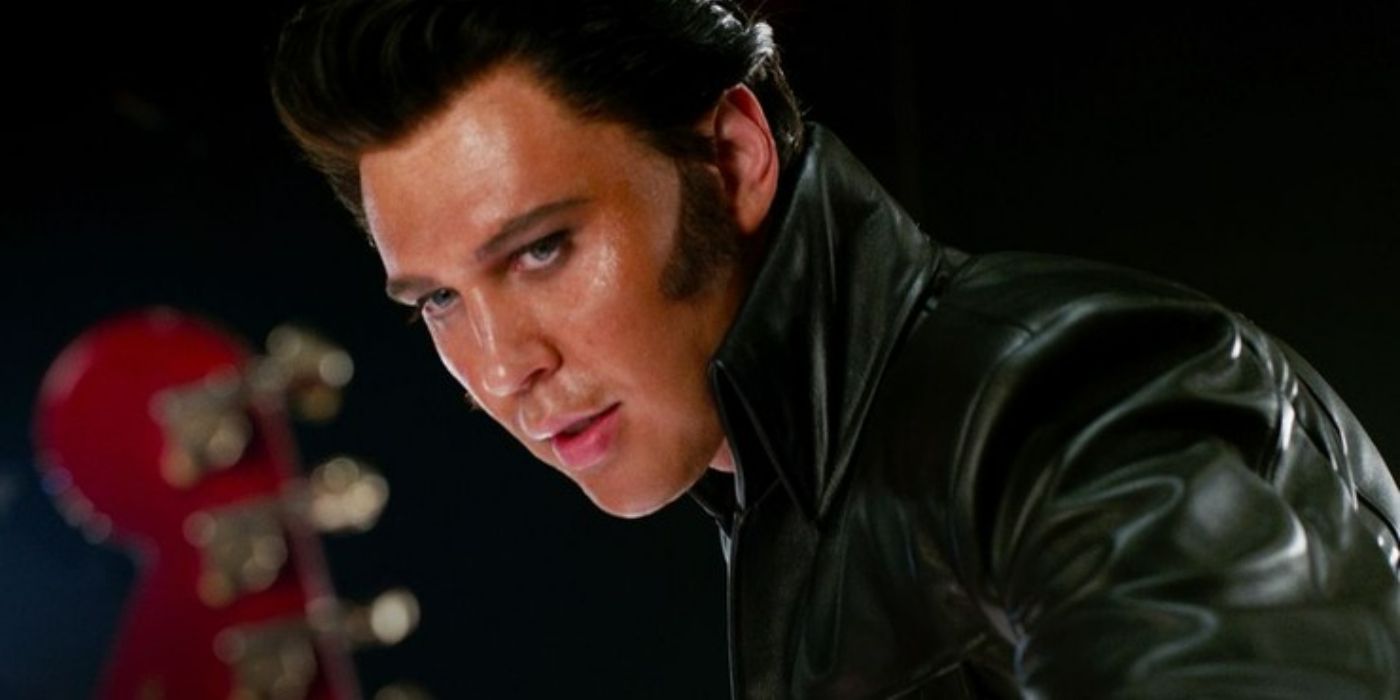 Austin Butler atuando como Elvis no especial em Elvis