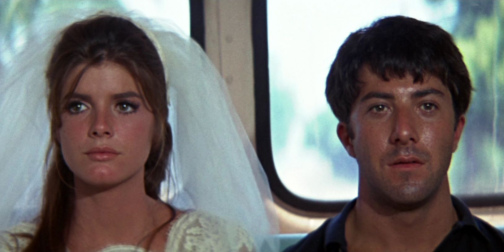 Ben_and_Elaine_on_the_bus_in_The_Graduate