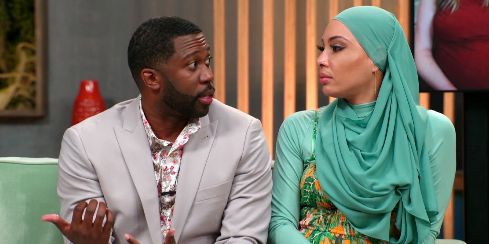 Bilal Hazziez e Shaeeda Sween no 90 Day Fiancé: Happily Ever After temporada 7 Tell All parecendo chateado