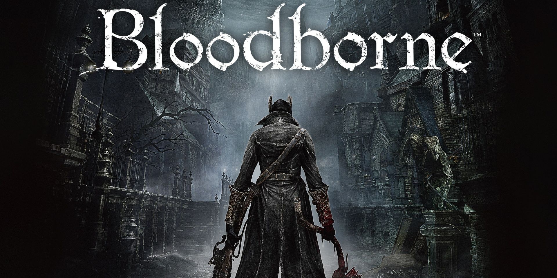 Le chasseur jouable de Bloodborne brandissant à la fois une arme à feu et une lame, le dos tourné.