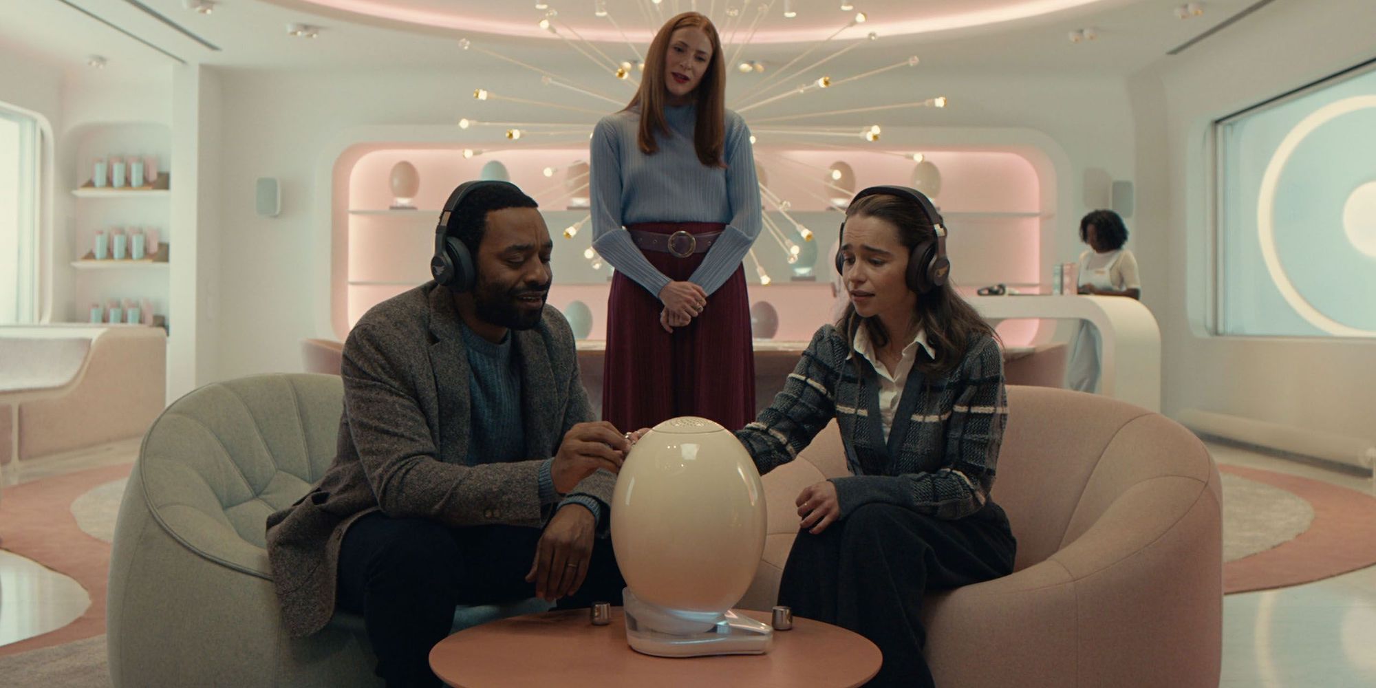 Chiwetel Ejiofor, Rosalie Craig, and Emilia Clarke in The Pod Generation