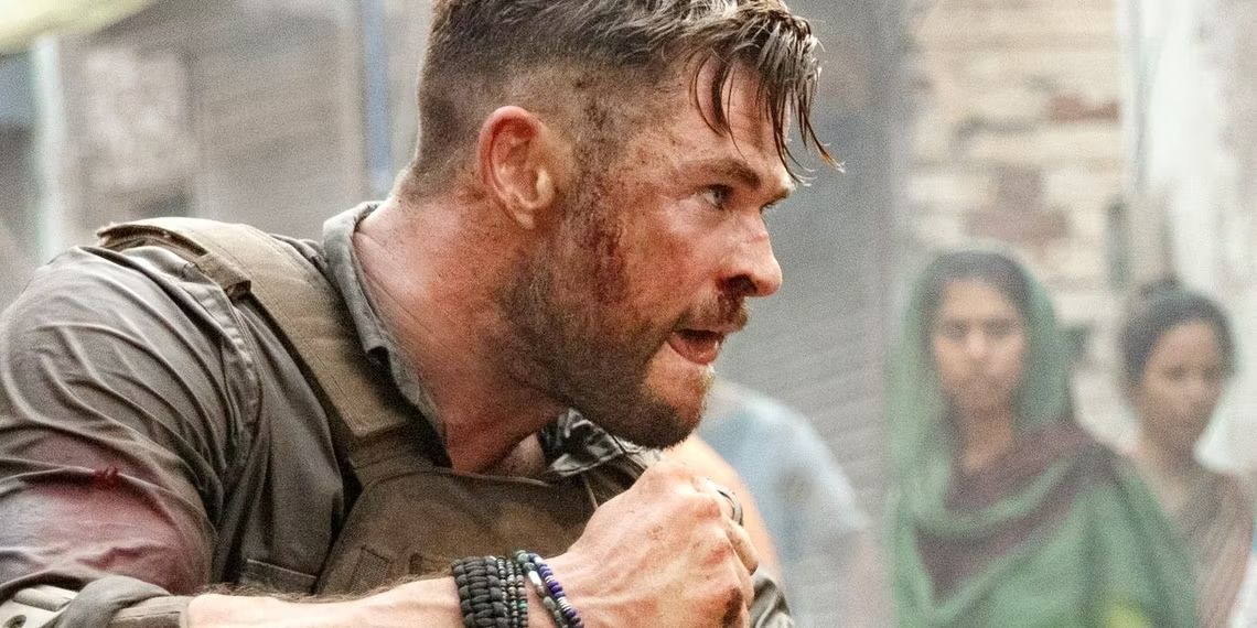 Chris Hemsworth como Tyler Rake em Resgate