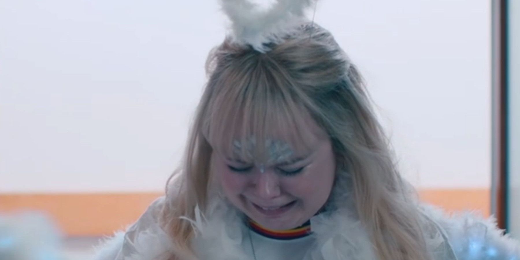 Clare crying following the death of her father in Derry Girls