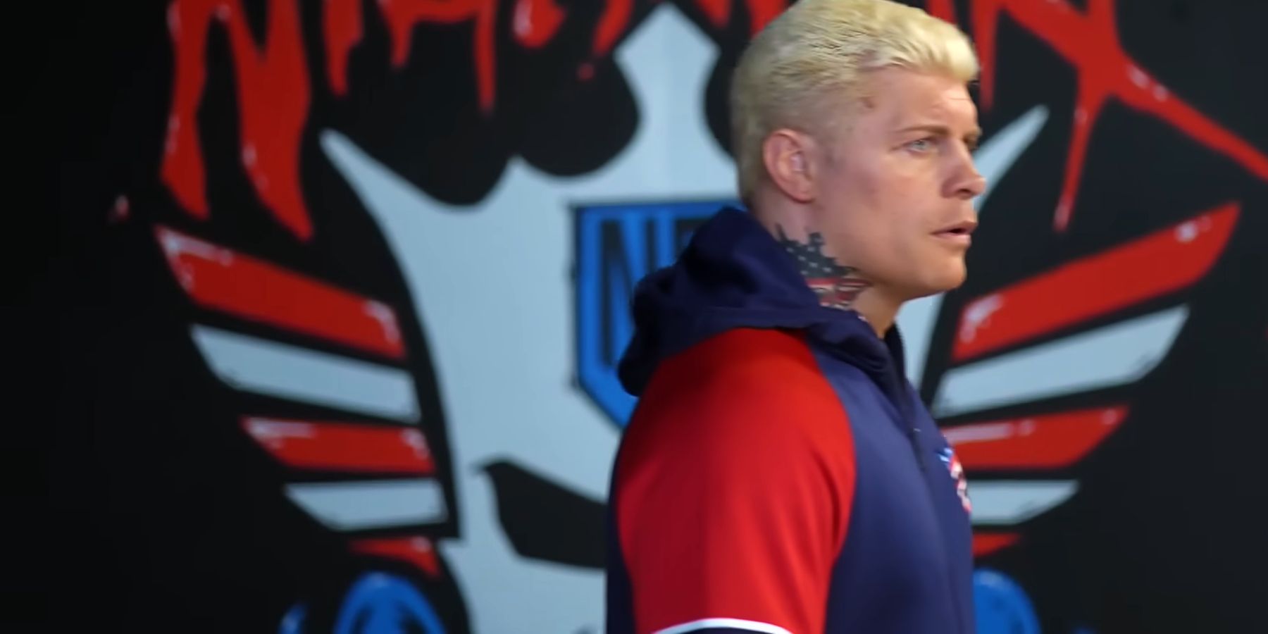   Cody Rhodes entra na The Nightmare Factory para se preparar para seu retorno à WWE no The Royal Rumble.