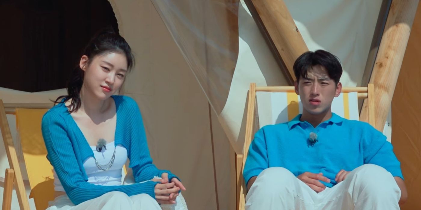 Choi Seo Eun et Jo Yoong Jae sont assis devant une tente sur Single's Inferno