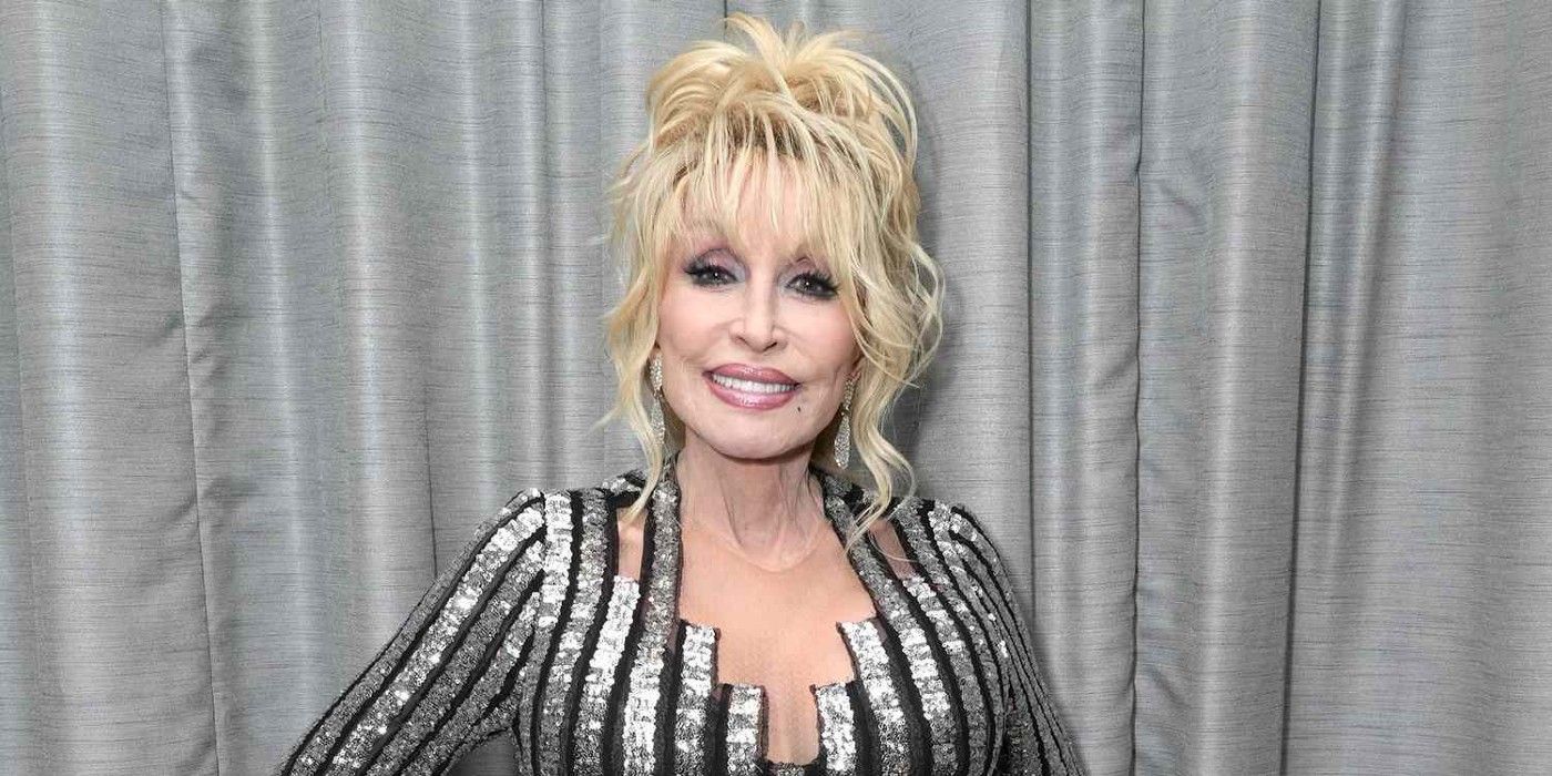 Dolly Parton wearing metallic dress turned down The Voice American Idol