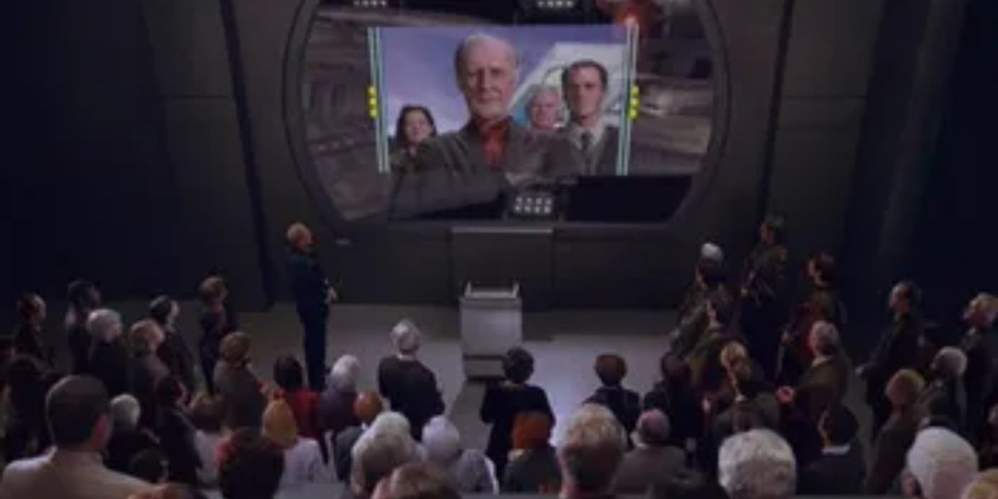 Zefram Cochrane prononce un discours devant une foule nombreuse dans Star Trek Enterprise 