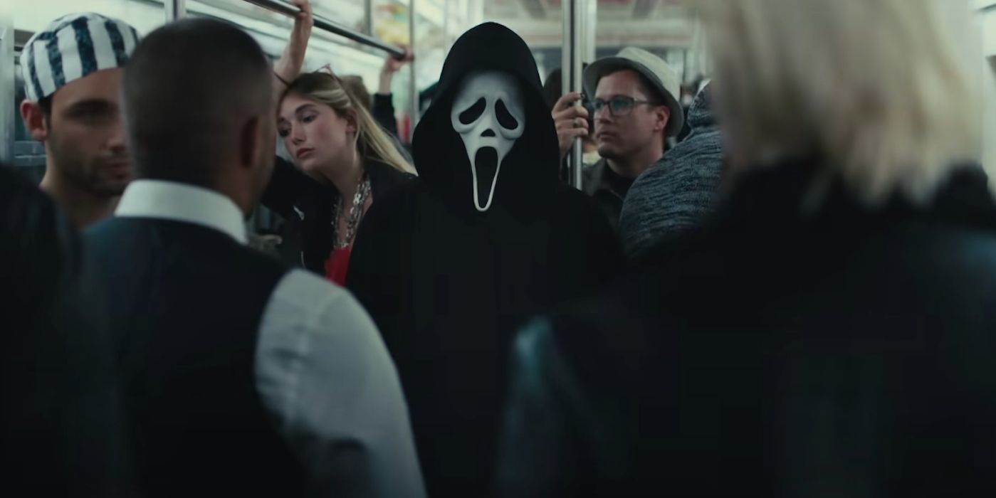 Ghostface dans le métro dans Scream 6