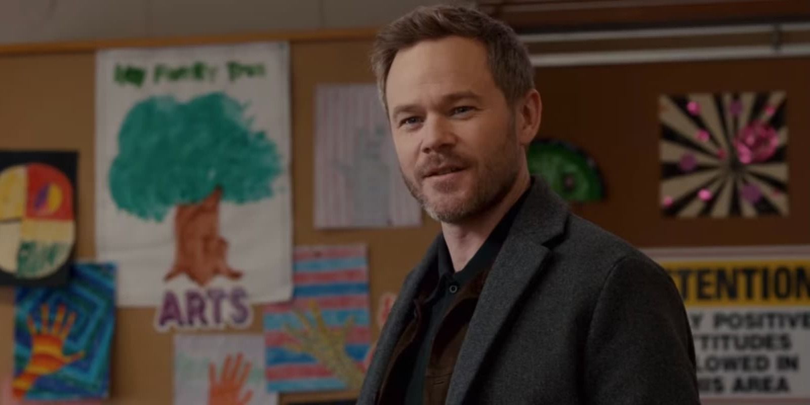 Aaron Ashmore As Gil In Ginny & Georgia Season 2.jpg