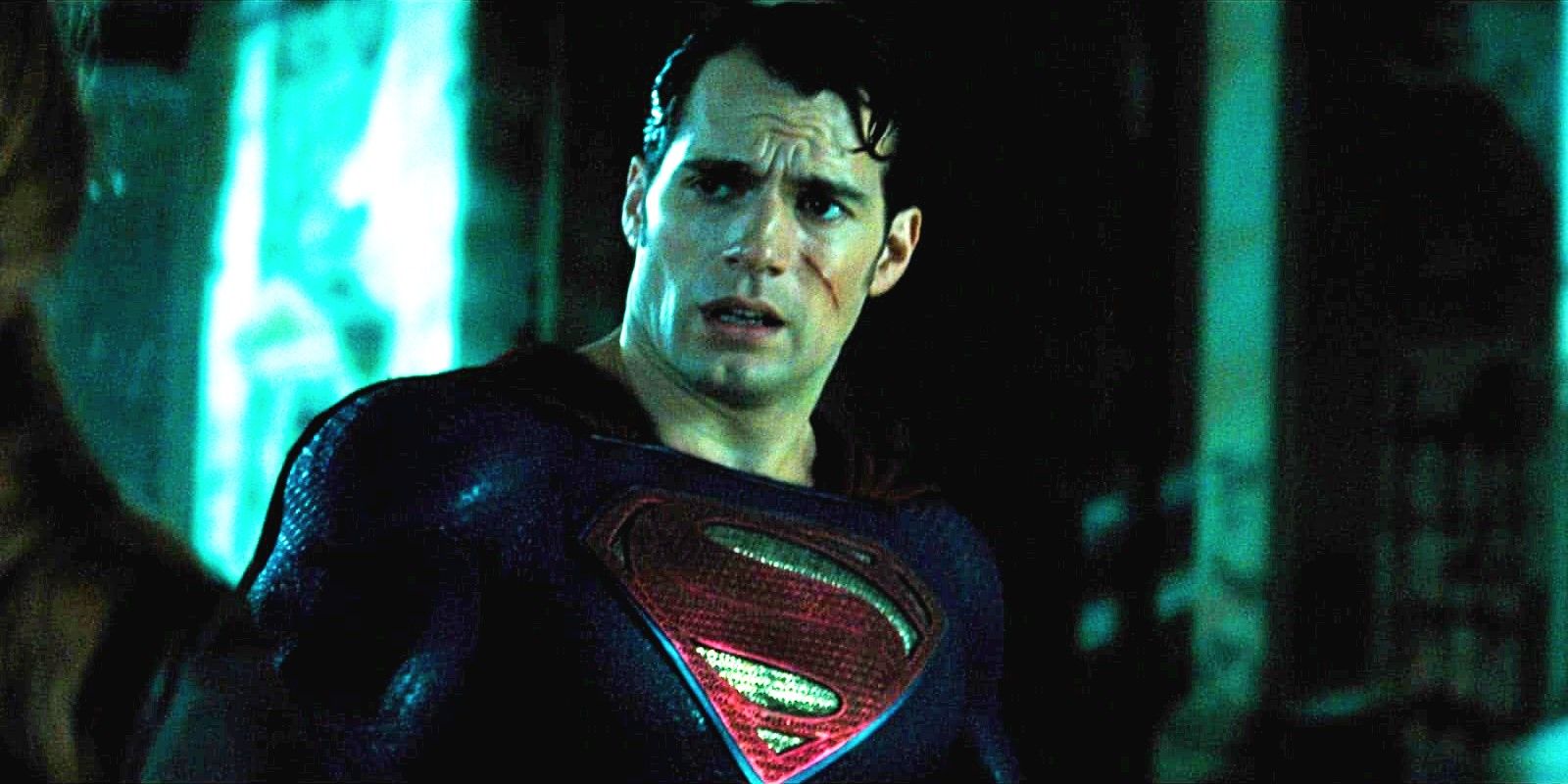 Henry Cavill's Superman looking sad in a scene from Batman V Superman Dawn of Justice.