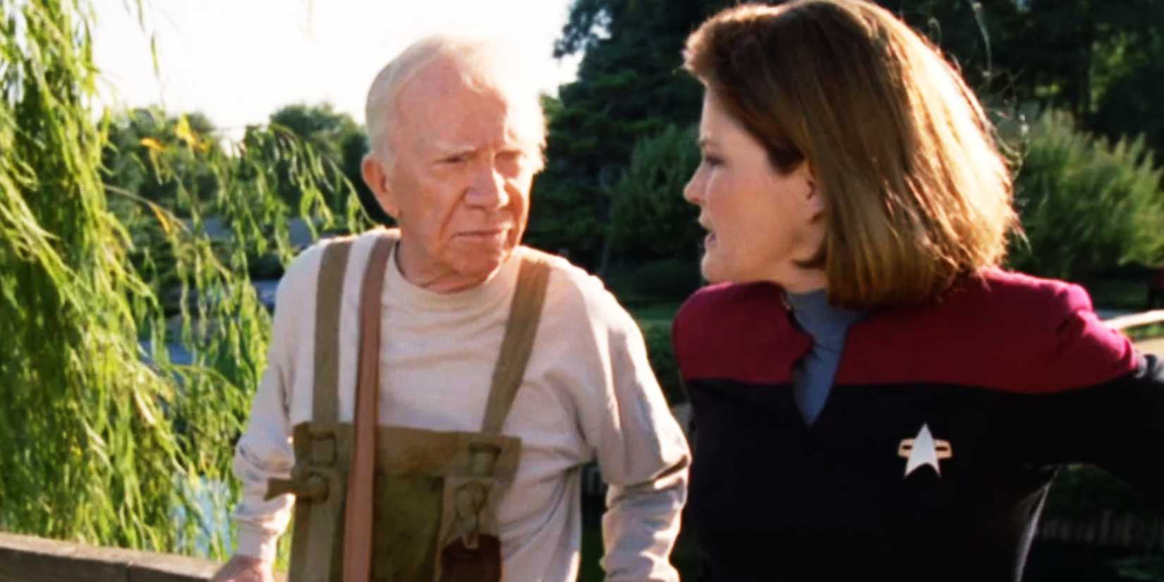 Boothby and Janeway at the Starfleet Academy reconstruction in Voyager