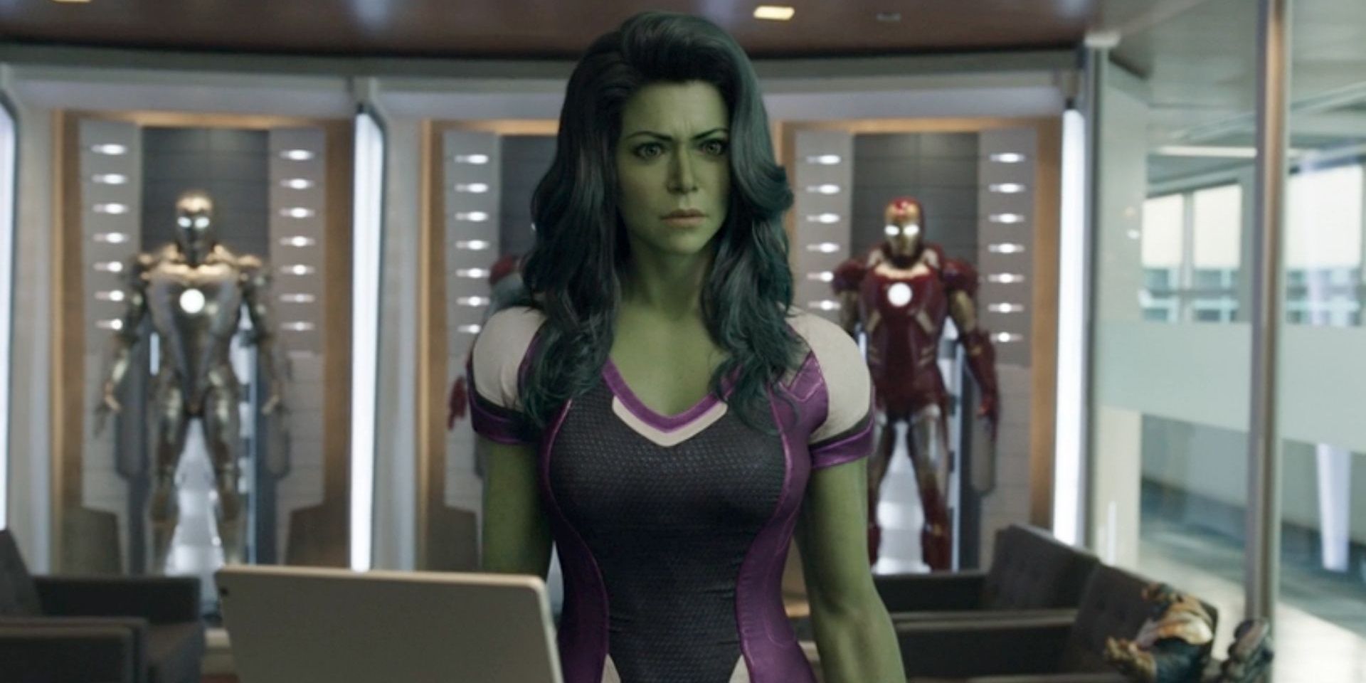 Jen_on_the_Marvel_Studios_lot_in_She-Hulk