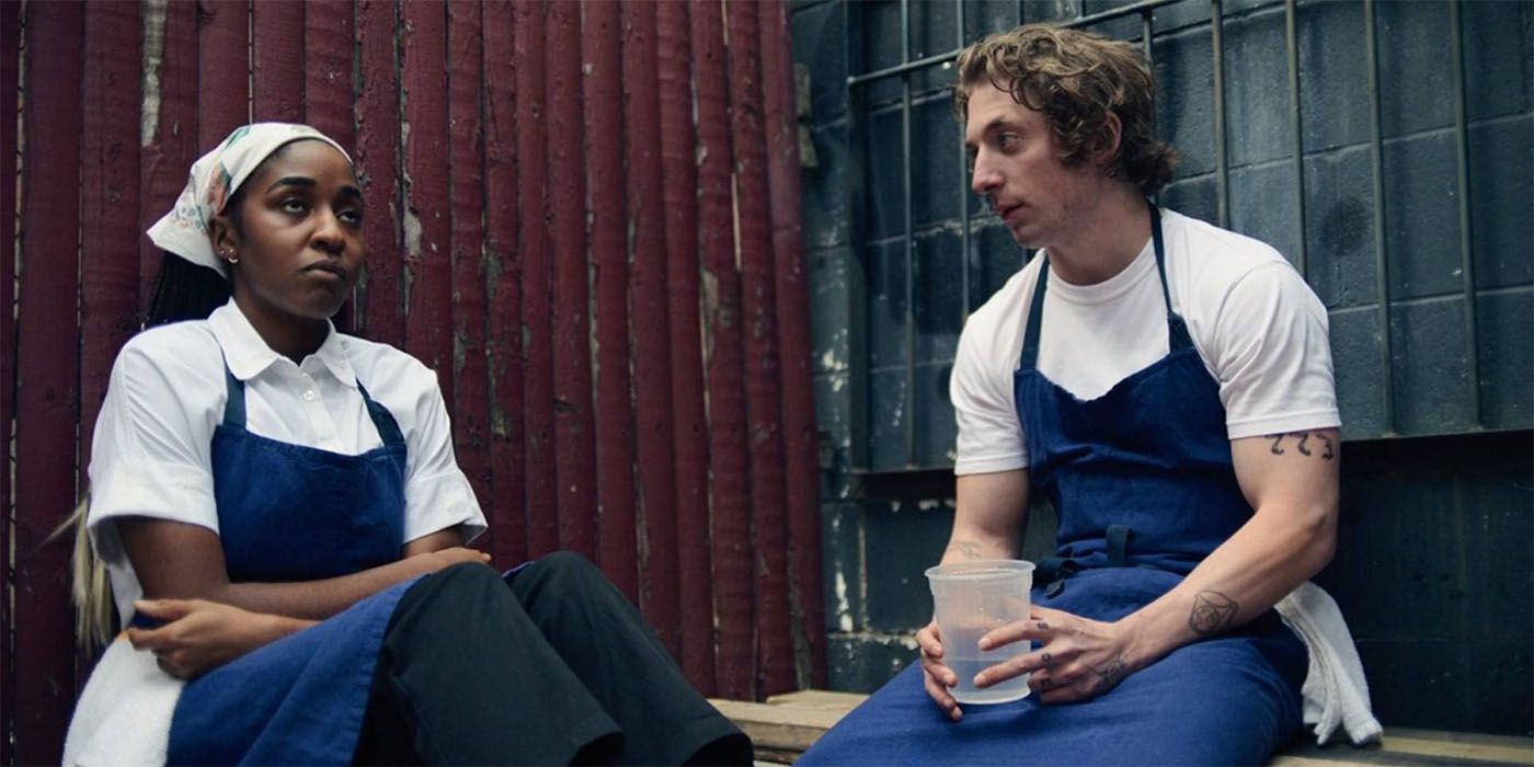 Jeremy Allen White e Ayo Edebiri na primeira temporada de The Bear