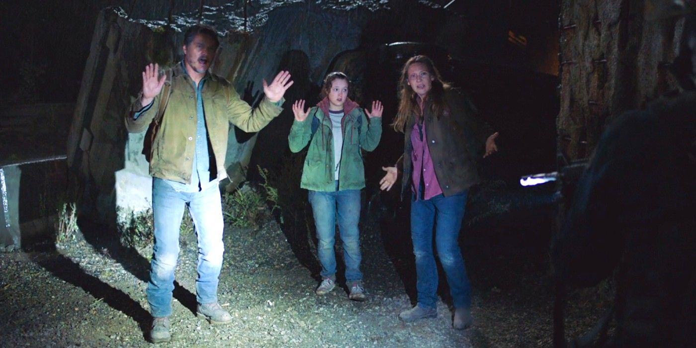 Joel, Ellie et Tess surpris en train de quitter la zone de quarantaine dans The Last of Us