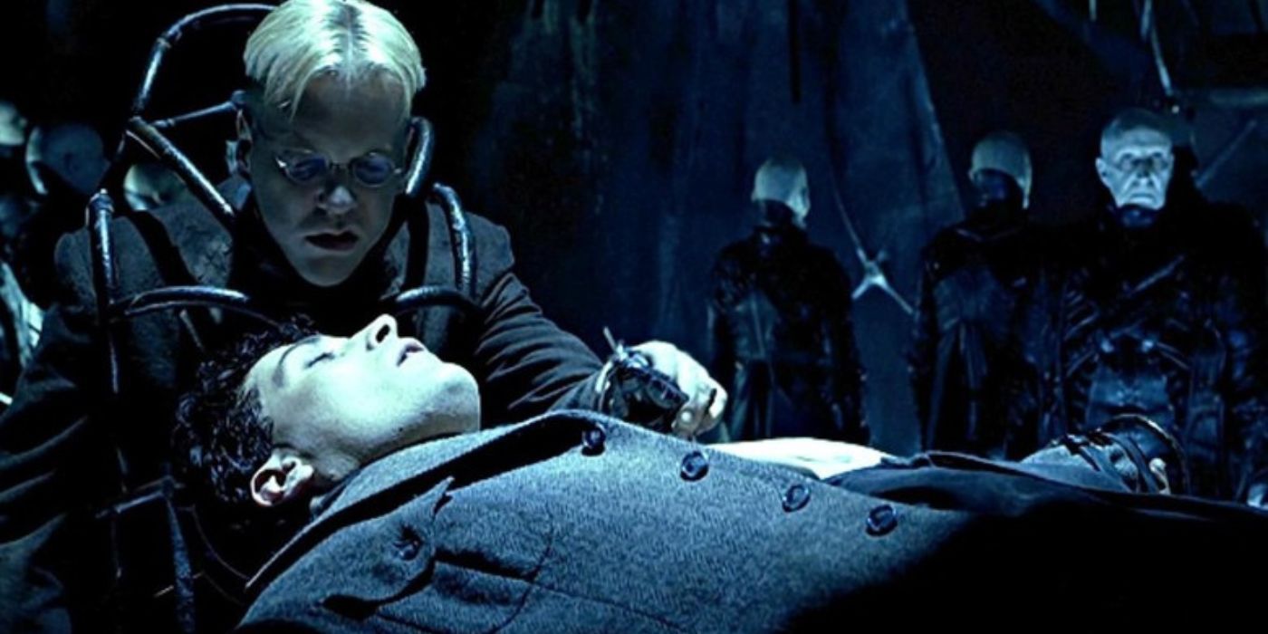 Kiefer Sutherland injecting Rufus Sewell in Dark City