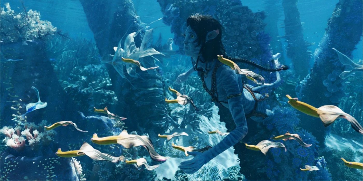 Kiri swimming in Avatar: The Way of Water