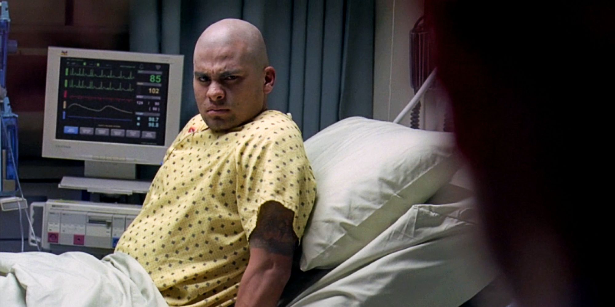 Leonel Salamanca vê Walt no hospital em Breaking Bad