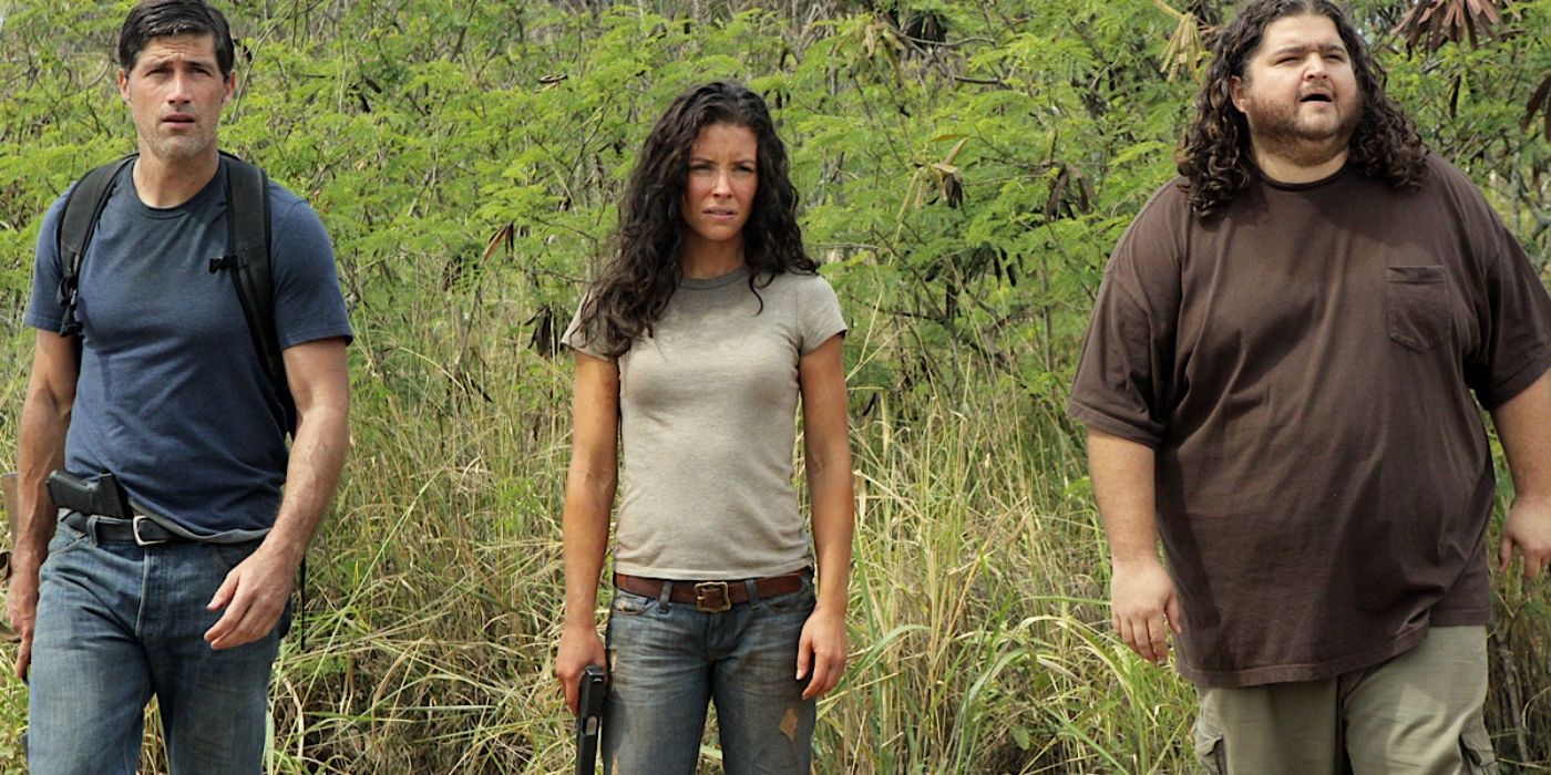 Jack, Kate e Hurley parados na ilha em Lost