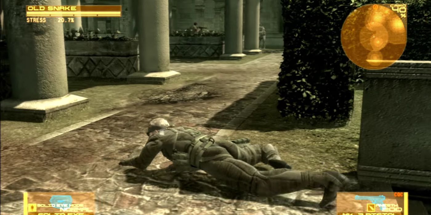 Old Snake crawling along the floor in camouflage in Metal Gear Solid 4